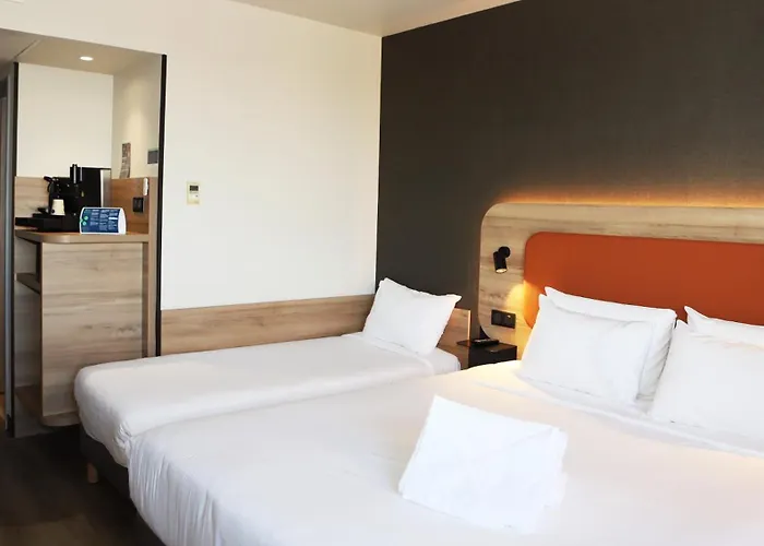 Отель Campanile Balma - Cite De L'espace